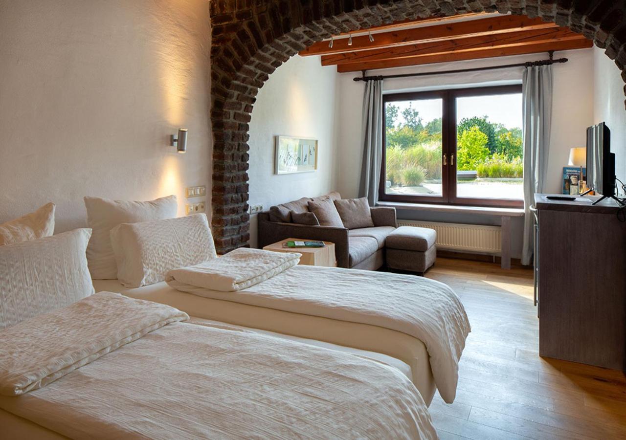 Hotel Land Gut Hoehne Mettmann Bagian luar foto